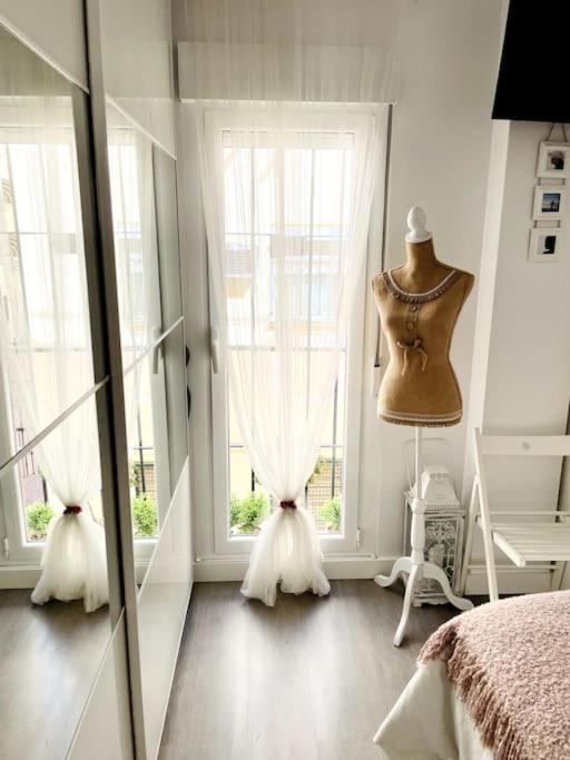 Nuevo!! Apartamento Lujo&Confort. Parking Sevilla Buitenkant foto