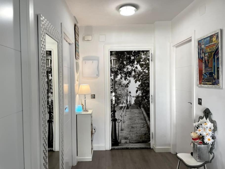Nuevo!! Apartamento Lujo&Confort. Parking Sevilla Buitenkant foto