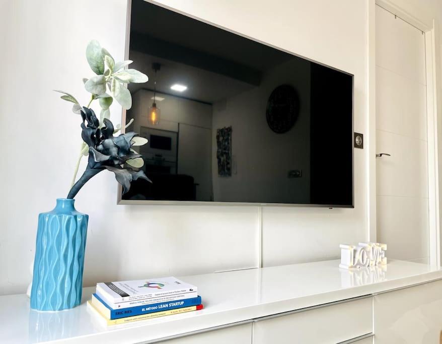 Nuevo!! Apartamento Lujo&Confort. Parking Sevilla Buitenkant foto